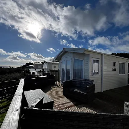 6 Berth Caravan With Stunning Sea Views And Decking To Relax On, Ref 32048Az Lowestoft Exterior photo
