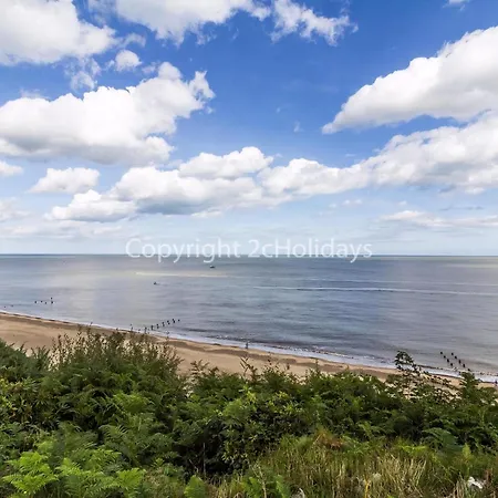 6 Berth Caravan With Stunning Sea Views And Decking To Relax On, Ref 32048Az Lowestoft Exterior photo